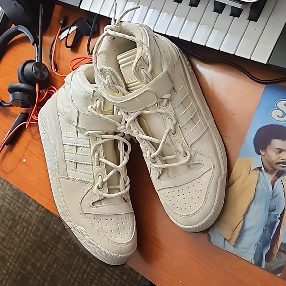 Ivy Park Edition Adidas forums by Blue Ivy - Picture 3 of 12